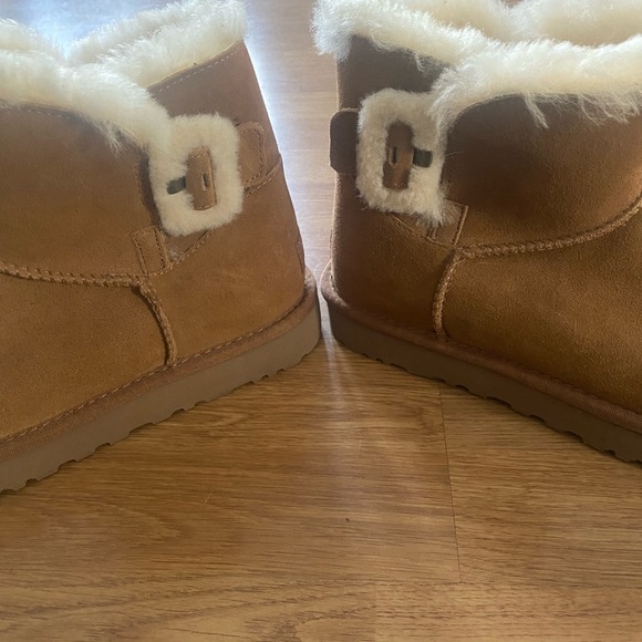 Ugg boots - Picture 6 of 7